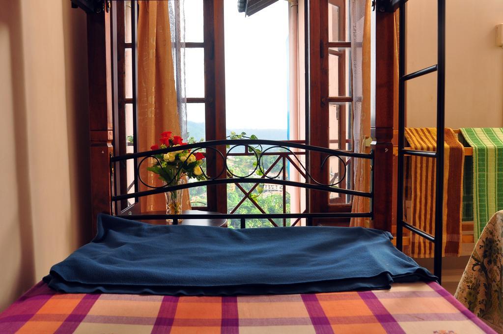 Primrose Inn Kandy Exterior photo