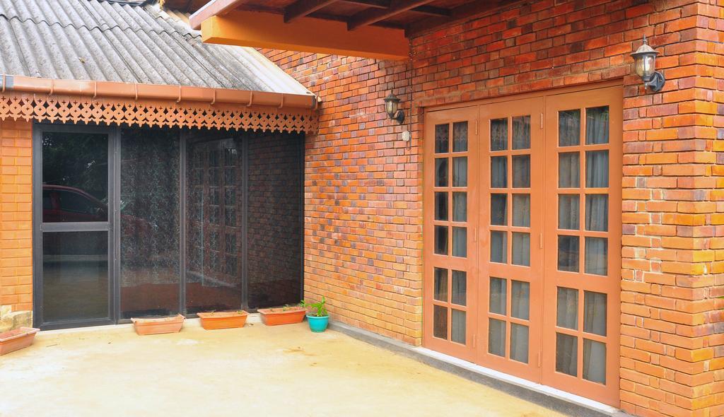 Primrose Inn Kandy Exterior photo